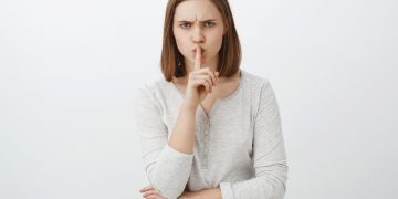 Attachés de presse : derniers des invisibles dans la guerre de l’IA